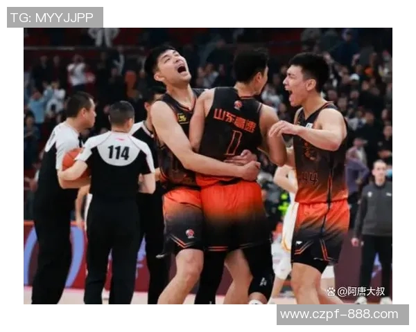 CBA焦点战北京北控迎战上海队期待精彩对决与球员表现